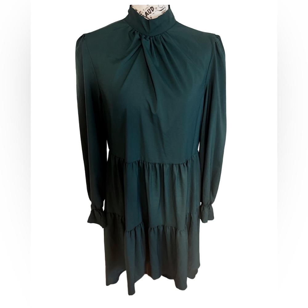 Elegant Green Women's Dress